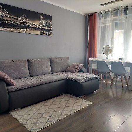 Ferienwohnung Apartament W18 Mieszkanie Dla Wszystkich Konin  Exterior foto