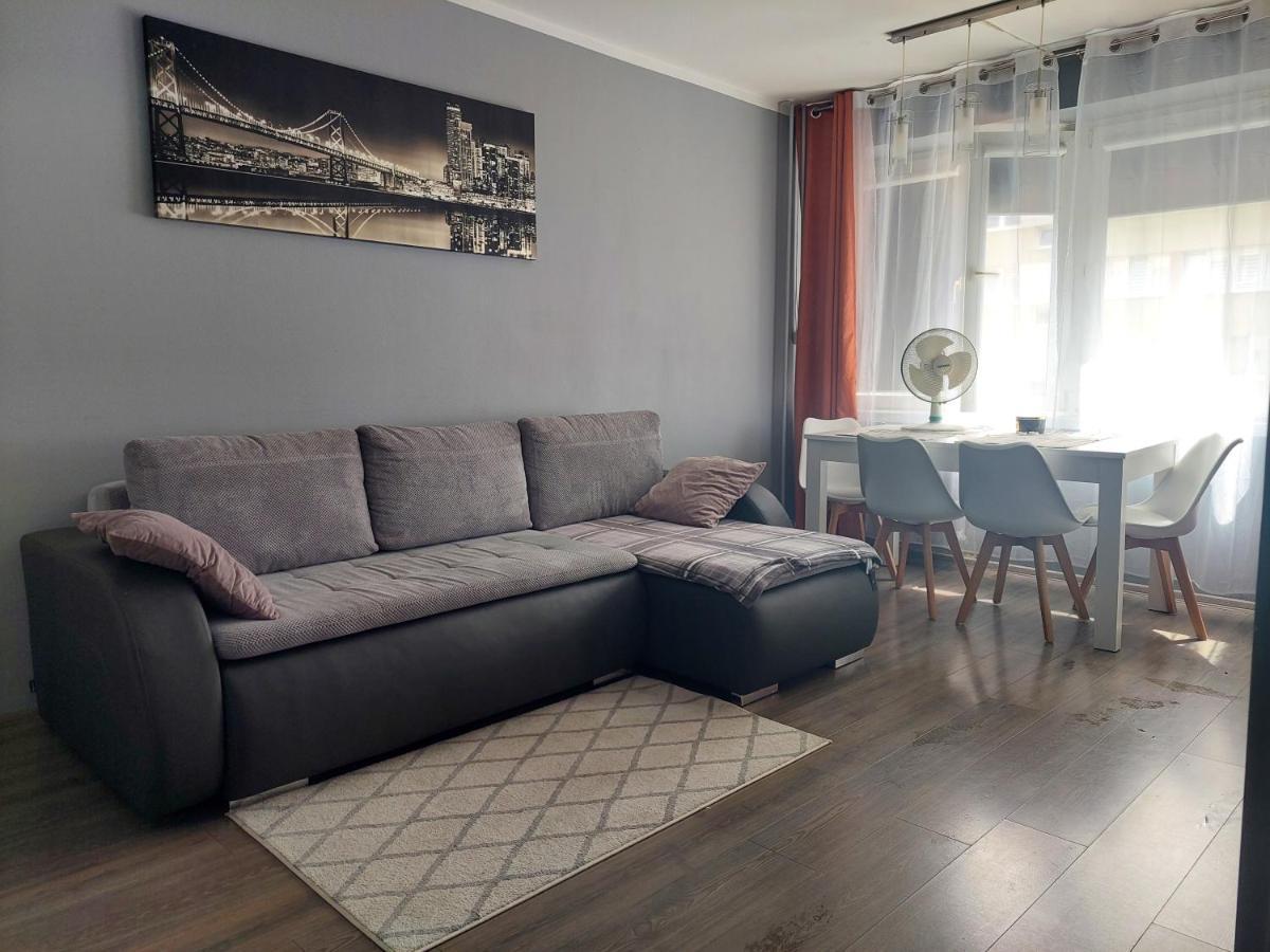 Ferienwohnung Apartament W18 Mieszkanie Dla Wszystkich Konin  Exterior foto